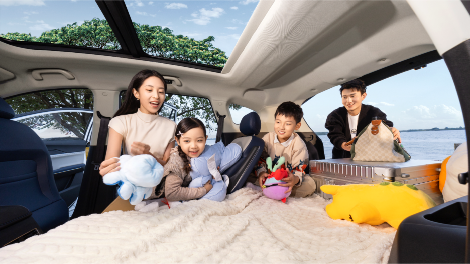 9.98-14.98万元  大七座电混SUV  人生就是搏X8 E家正式上市1233.png